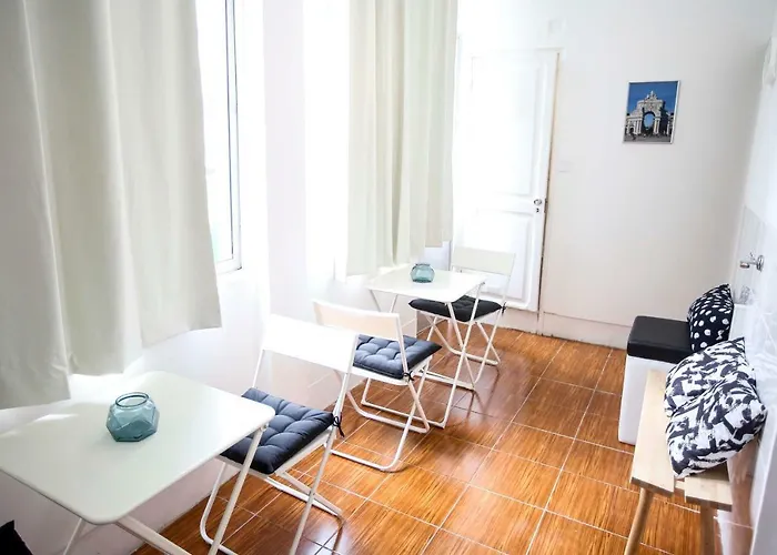 The Chill 招待所 *